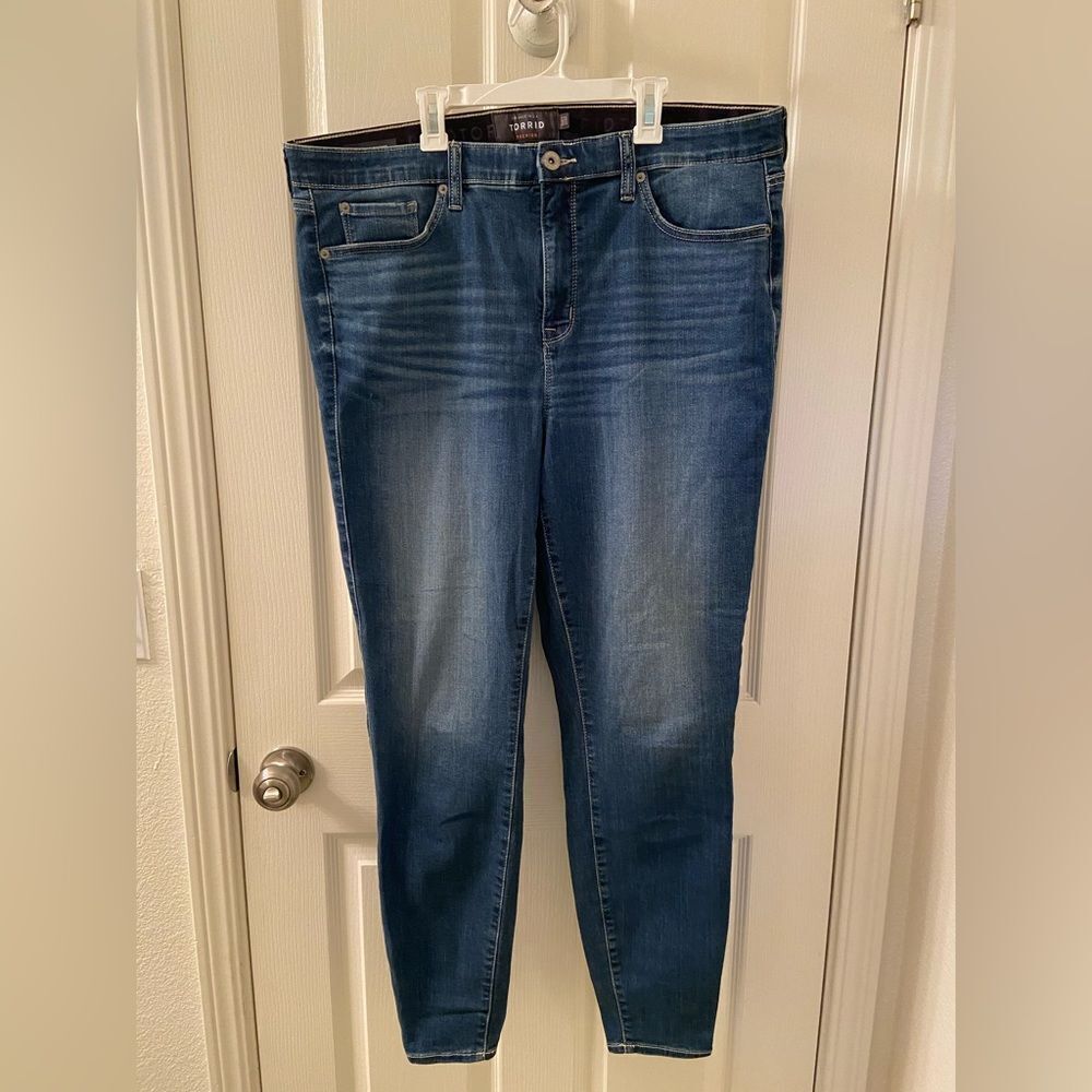 Torrid Sky High Skinny Jeans Premium Stretch Dark Wash Women's Size 20T